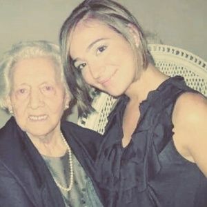 Meet your Posher, Constantina